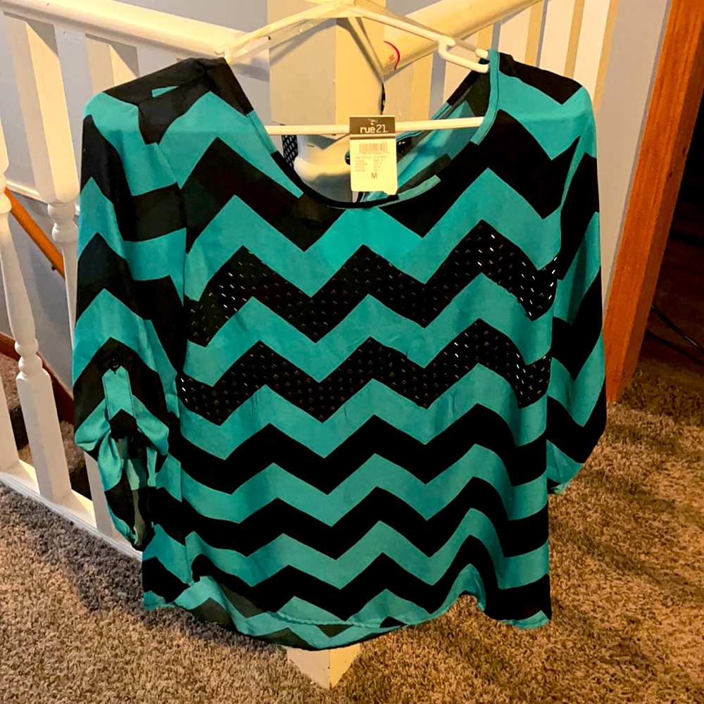 Rue21 top